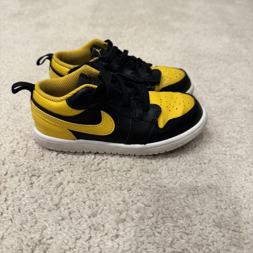 Nike Air Jordan 1 Retro Low TD Toddler Size 10C Black and Gold - Picture 7 of 10